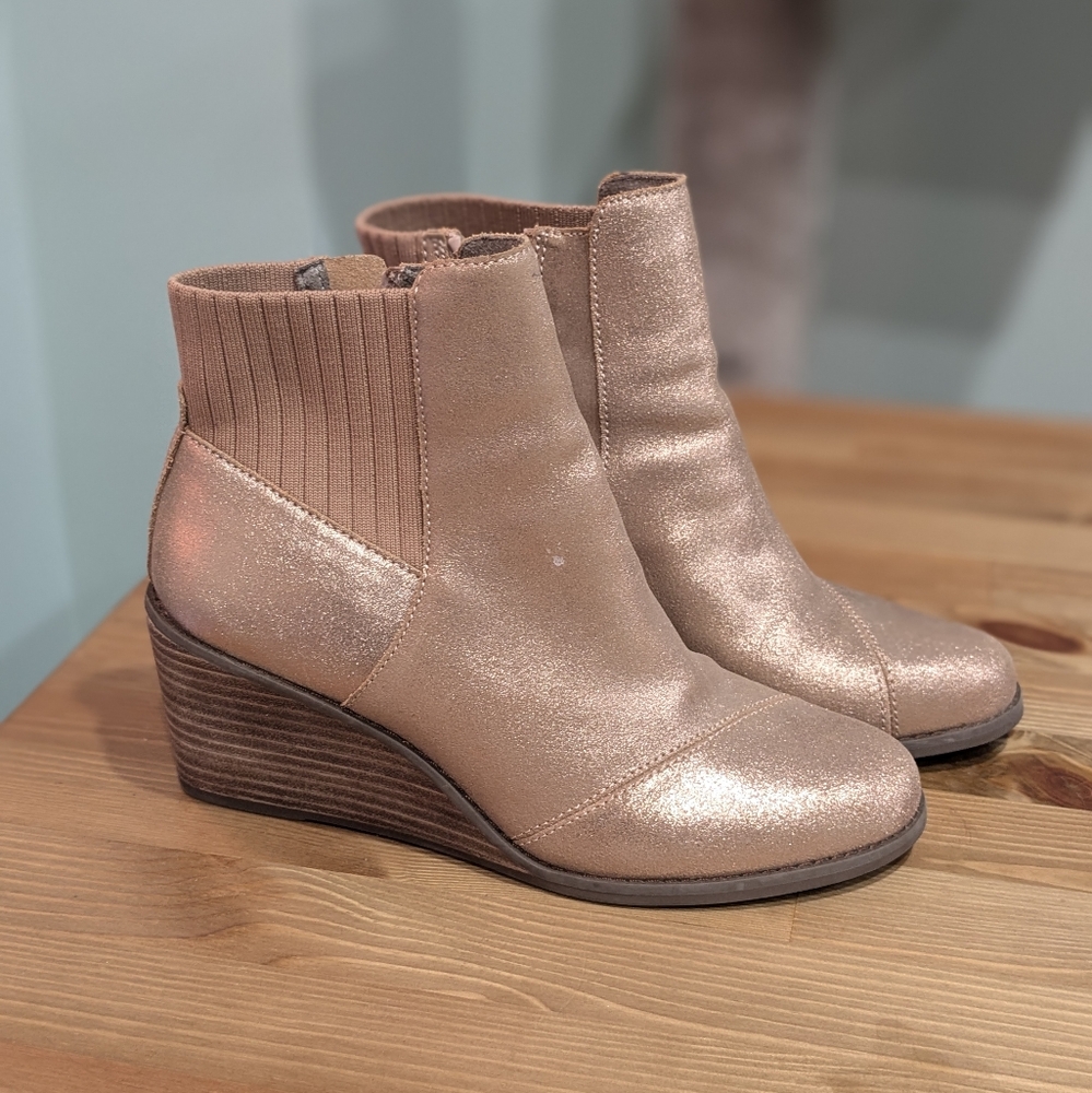 Tom's Rose Gold Ankle Boots